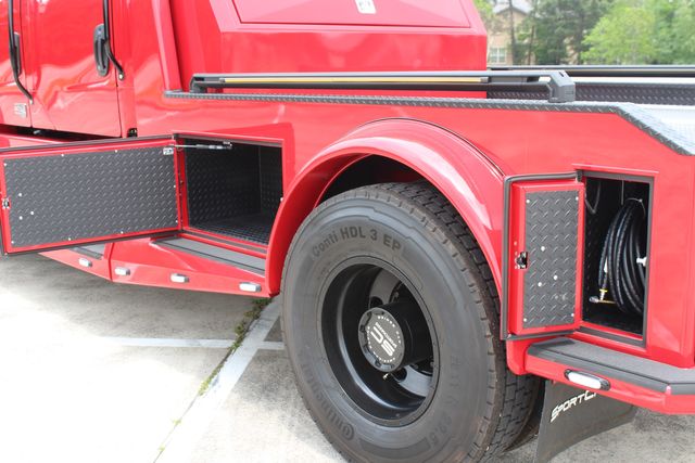 2026 Freightliner M2+112 SportChassis LH7 DD13 505hp Blackout Package | CONROE, TX | SportChassis/ Featherlite Trailers of Texas