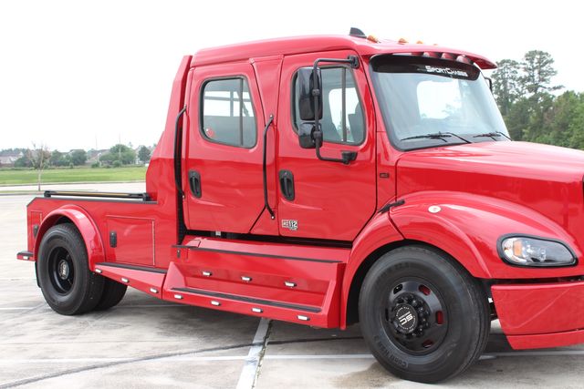 2026 Freightliner M2+112 SportChassis LH7 DD13 505hp Blackout Package | CONROE, TX | SportChassis/ Featherlite Trailers of Texas