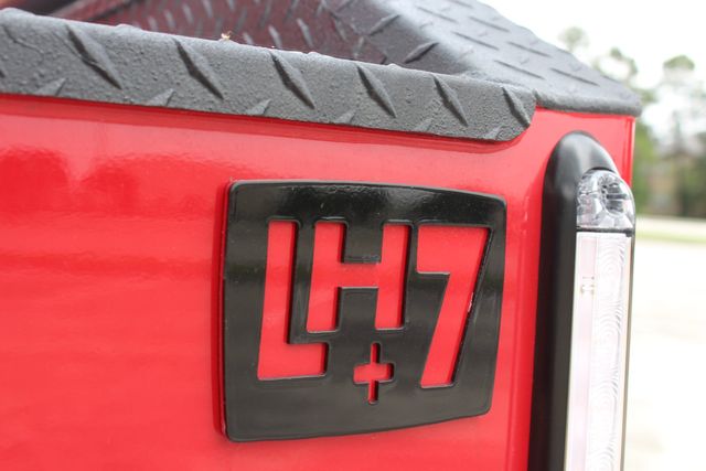 2026 Freightliner M2+112 SportChassis LH7 DD13 505hp Blackout Package | CONROE, TX | SportChassis/ Featherlite Trailers of Texas