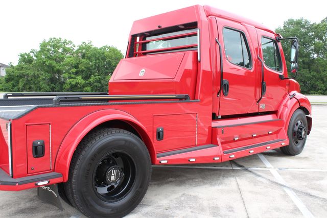 2026 Freightliner M2+112 SportChassis LH7 DD13 505hp Blackout Package | CONROE, TX | SportChassis/ Featherlite Trailers of Texas 2026 Freightliner M2+112 SportChassis LH7 DD13 505hp Blackout Package | CONROE, TX | SportChassis/ Featherlite Trailers of Texas
