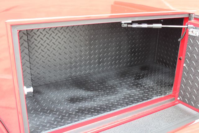 2026 Freightliner M2+112 SportChassis LH7 DD13 505hp Blackout Package | CONROE, TX | SportChassis/ Featherlite Trailers of Texas