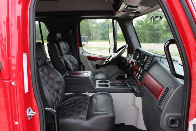 2026 Freightliner M2+112 SportChassis LH7 DD13 505hp Blackout Package | CONROE, TX | SportChassis/ Featherlite Trailers of Texas 2026 Freightliner M2+112 SportChassis LH7 DD13 505hp Blackout Package | CONROE, TX | SportChassis/ Featherlite Trailers of Texas