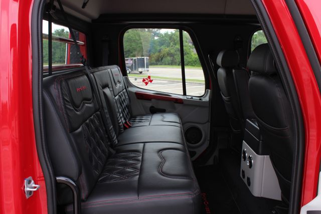 2026 Freightliner M2+112 SportChassis LH7 DD13 505hp Blackout Package | CONROE, TX | SportChassis/ Featherlite Trailers of Texas 2026 Freightliner M2+112 SportChassis LH7 DD13 505hp Blackout Package | CONROE, TX | SportChassis/ Featherlite Trailers of Texas