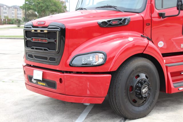2026 Freightliner M2+112 SportChassis LH7 DD13 505hp Blackout Package | CONROE, TX | SportChassis/ Featherlite Trailers of Texas 2026 Freightliner M2+112 SportChassis LH7 DD13 505hp Blackout Package | CONROE, TX | SportChassis/ Featherlite Trailers of Texas