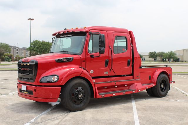 2026 Freightliner M2+112 SportChassis LH7 DD13 505hp Blackout Package | CONROE, TX | SportChassis/ Featherlite Trailers of Texas 2026 Freightliner M2+112 SportChassis LH7 DD13 505hp Blackout Package | CONROE, TX | SportChassis/ Featherlite Trailers of Texas