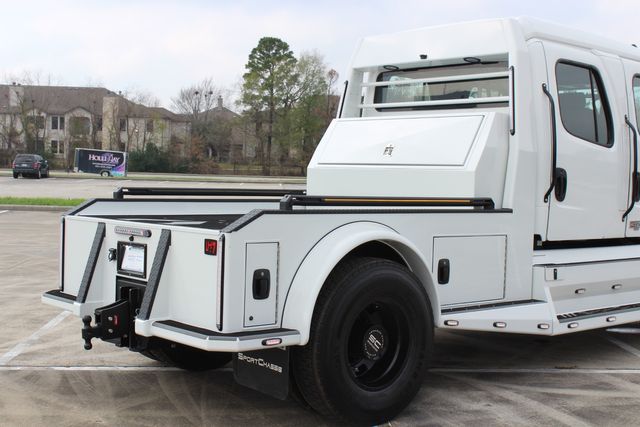 2026 Freightliner M2-112 PLUS SportChassis LH7 Luxury Hauler w OffShore Package | CONROE, TX | SportChassis/ Featherlite Trailers of Texas