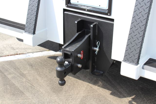 2026 Freightliner M2-112 PLUS SportChassis LH7 Luxury Hauler w OffShore Package | CONROE, TX | SportChassis/ Featherlite Trailers of Texas