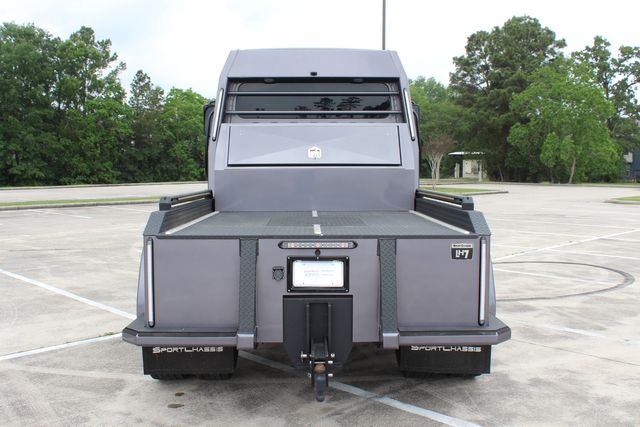 2026 Freightliner M2 112 PLUS SportChassis LH7 Luxury Hauler Truck | CONROE, TX | SportChassis/ Featherlite Trailers of Texas 2026 Freightliner M2 112 PLUS SportChassis LH7 Luxury Hauler Truck | CONROE, TX | SportChassis/ Featherlite Trailers of Texas