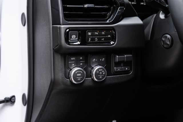 2026 GMC Yukon AT4 PREMIUM 4X4,LIFTED,ROOF,360CAM,DURAMAX DIESEL | Carrollton, TX | Texas Vehicle Exchange