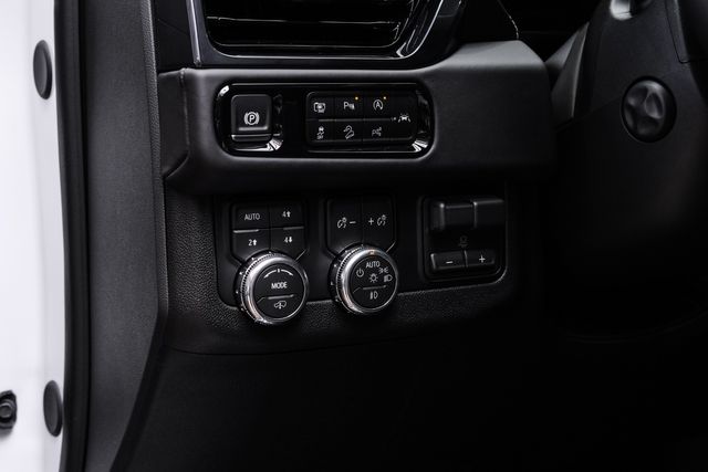 2026 GMC Yukon AT4 Ultimate 4X4,LIFTED,ROOF,360CAM,DURAMAX DIESEL | Carrollton, TX | Texas Vehicle Exchange