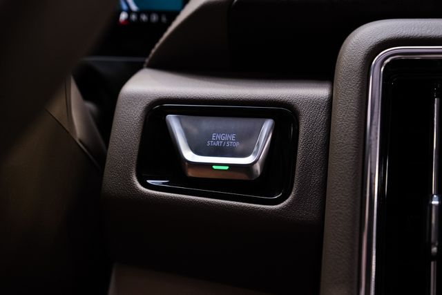 2026 GMC Yukon XL Denali RESERVE,4WD,LIFTED, 24 VOSSEN,NITTO,DURAMAX | Carrollton, TX | Texas Vehicle Exchange