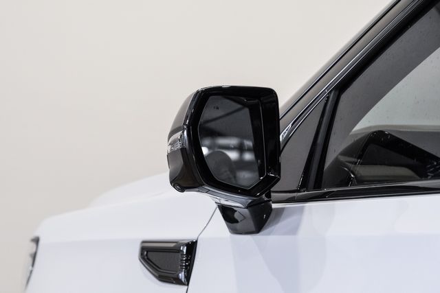 2026 GMC Yukon XL Denali RESERVE,4WD,LIFTED, 24 VOSSEN,NITTO,DURAMAX | Carrollton, TX | Texas Vehicle Exchange