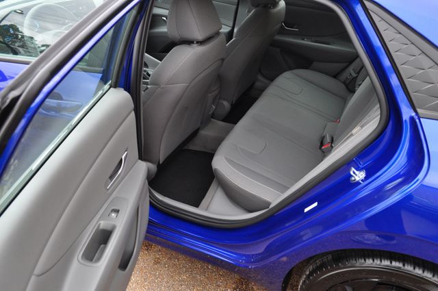 2026 Hyundai ELANTRA SEL Sport | Louisville, MS | CARite Louisville MS 2026 Hyundai ELANTRA SEL Sport | Louisville, MS | CARite Louisville MS