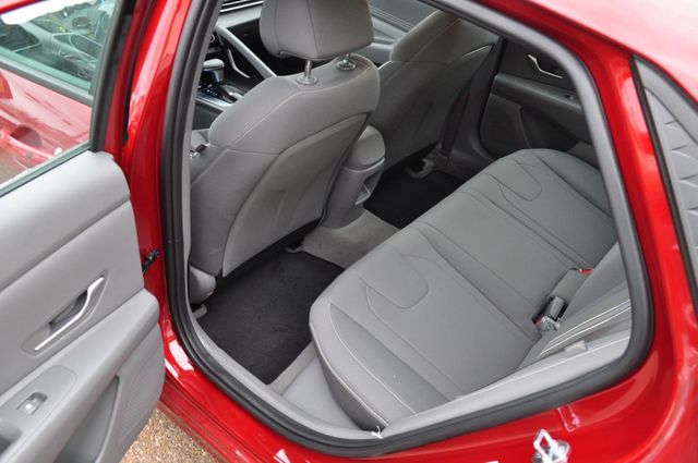 2026 Hyundai ELANTRA SEL Sport | Louisville, MS | CARite Louisville MS 2026 Hyundai ELANTRA SEL Sport | Louisville, MS | CARite Louisville MS