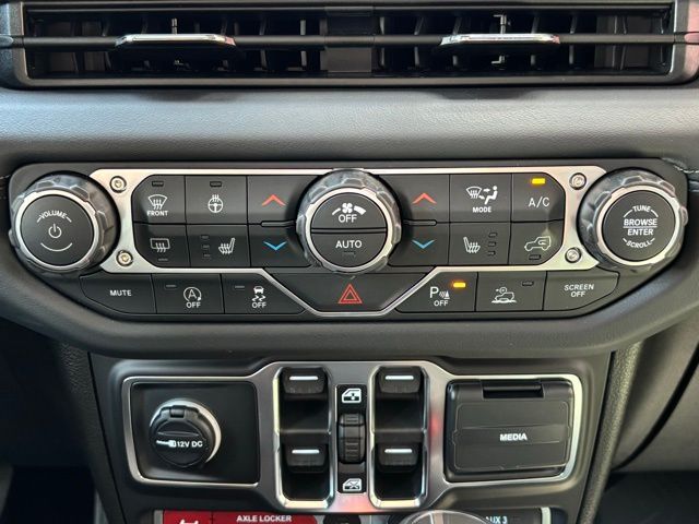 2026 Jeep Gladiator Mojave X