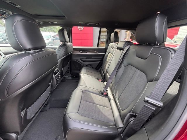 2026 Jeep Grand Cherokee Altitude