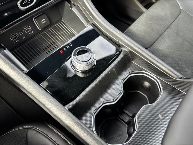 2026 Jeep Grand Cherokee Altitude