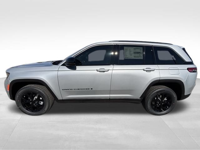2026 Jeep Grand Cherokee Altitude