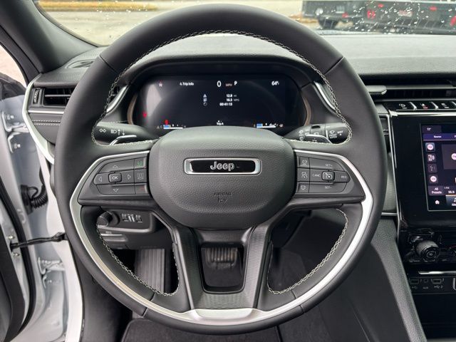 2026 Jeep Grand Cherokee Laredo