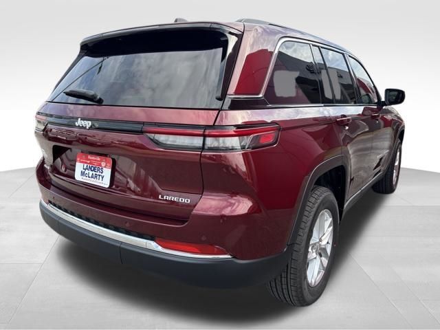 2026 Jeep Grand Cherokee Laredo