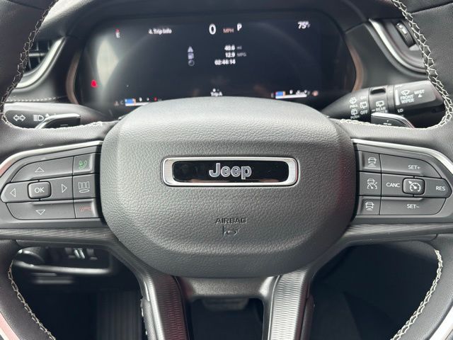 2026 Jeep Grand Cherokee Laredo