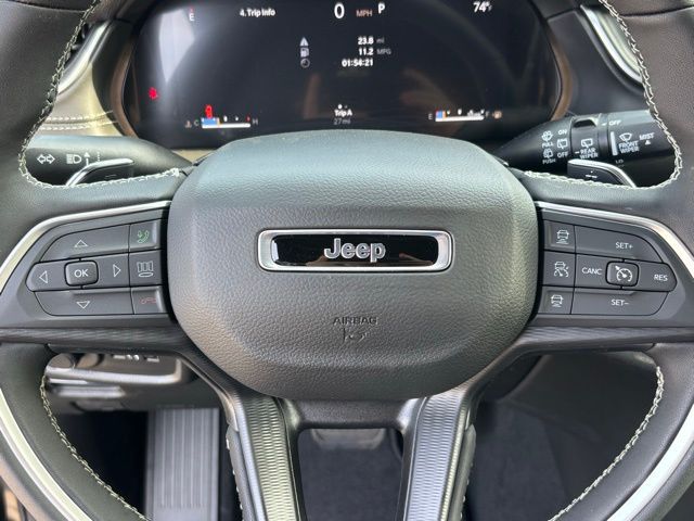 2026 Jeep Grand Cherokee Laredo