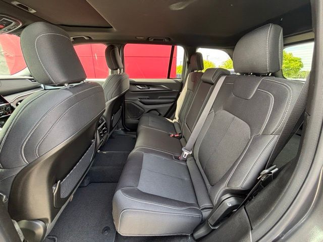 2026 Jeep Grand Cherokee Laredo X