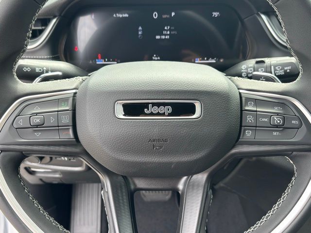 2026 Jeep Grand Cherokee Laredo