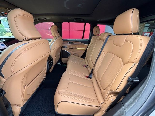 2026 Jeep Grand Cherokee Summit