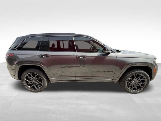 2026 Jeep Grand Cherokee Summit
