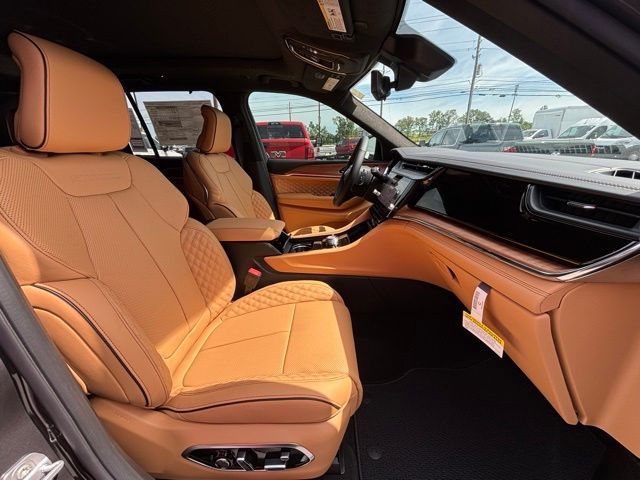 2026 Jeep Grand Cherokee Summit