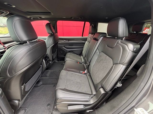 2026 Jeep Grand Cherokee L Altitude