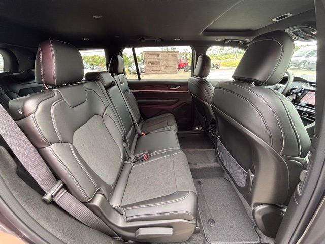 2026 Jeep Grand Cherokee L Altitude