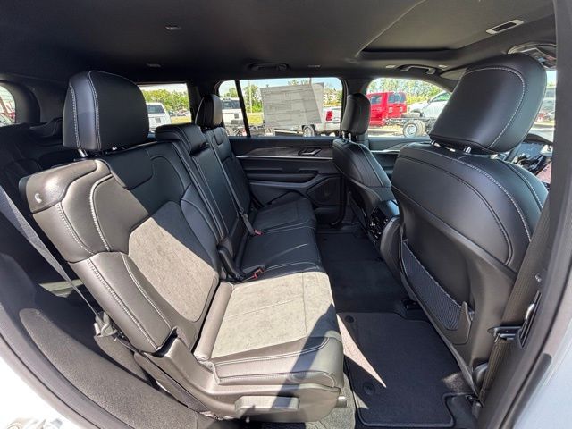 2026 Jeep Grand Cherokee L Altitude
