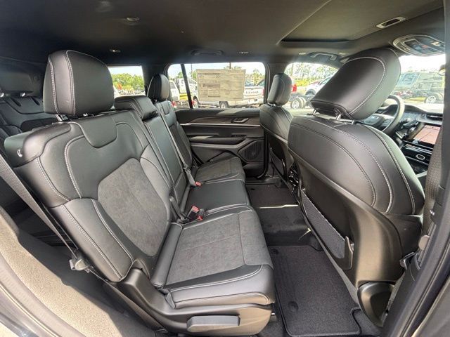 2026 Jeep Grand Cherokee L Altitude