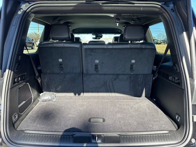 2026 Jeep Grand Wagoneer Base