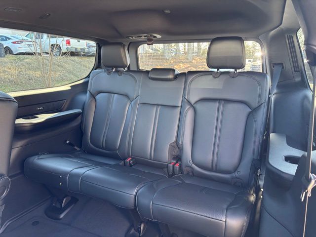 2026 Jeep Grand Wagoneer Base