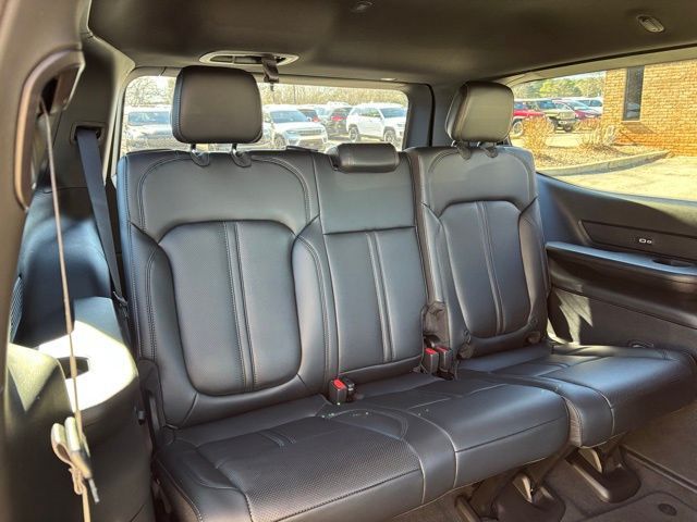 2026 Jeep Grand Wagoneer Base