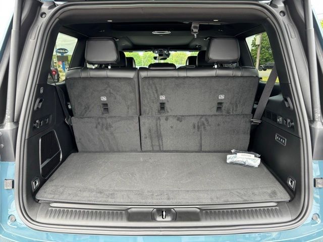 2026 Jeep Grand Wagoneer Base