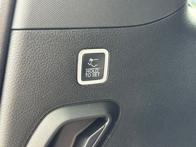 2026 Jeep Grand Wagoneer Base