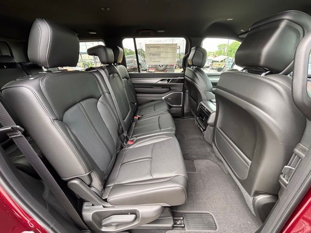 2026 Jeep Grand Wagoneer Base