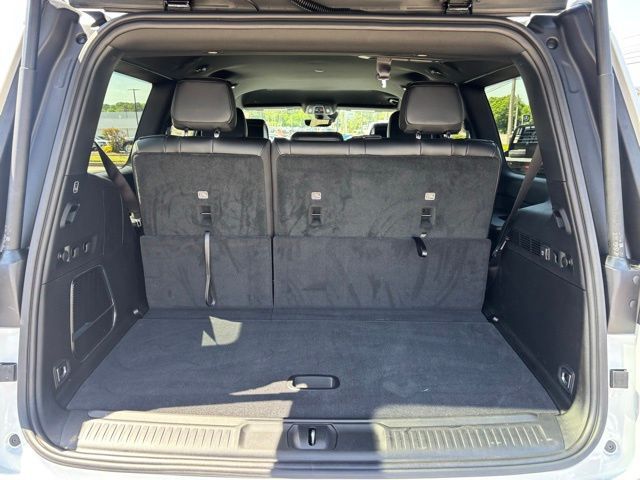 2026 Jeep Grand Wagoneer Base