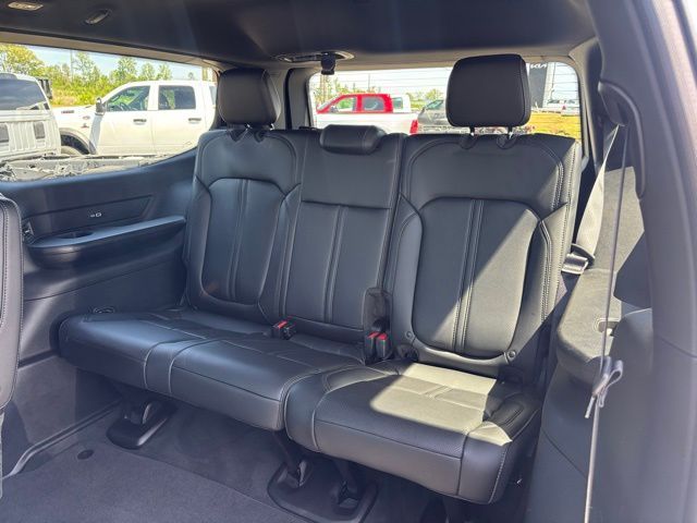 2026 Jeep Grand Wagoneer Base