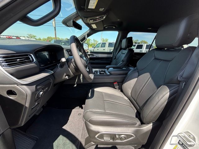 2026 Jeep Grand Wagoneer Base