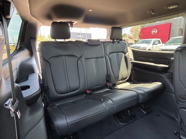 2026 Jeep Grand Wagoneer Base