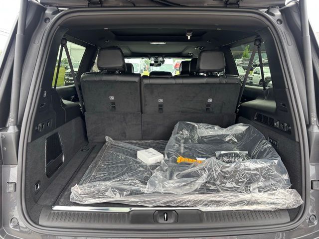 2026 Jeep Grand Wagoneer L Summit Obsidian