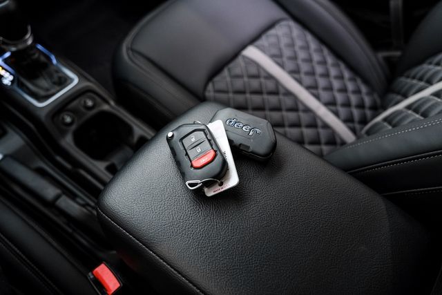 2026 Jeep Wrangler Unlimited Sport 4X4 HARDTOP,DUPONT KEVLAR,LIFT,LED | Carrollton, TX | Texas Vehicle Exchange