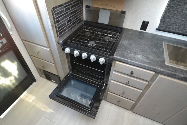 2026 Northwood Nash 25KT