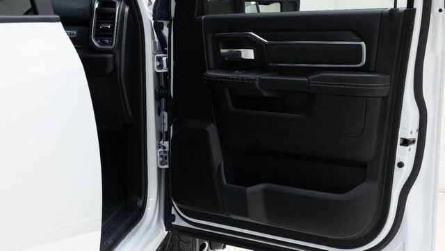 2026 Ram 3500 Big Horn 4x4 4dr Crew Cab 8 ft. LB DRW Pickup | Houston, TX | Houston Auto Credit