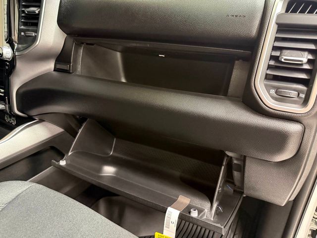 2026 Ram 3500 Big Horn 4x4 4dr Crew Cab 8 ft. LB DRW Pickup | Houston, TX | Houston Auto Credit 2026 Ram 3500 Big Horn 4x4 4dr Crew Cab 8 ft. LB DRW Pickup | Houston, TX | Houston Auto Credit